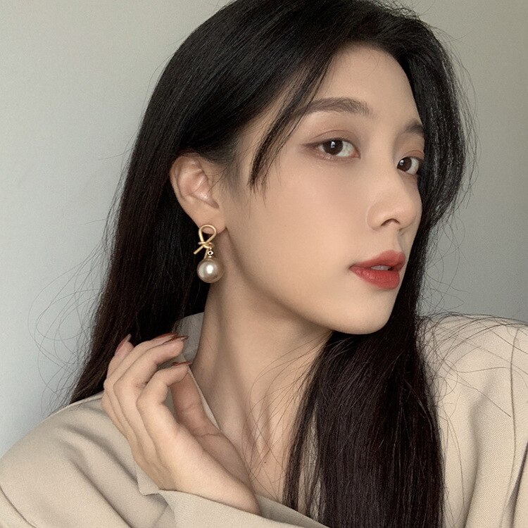 Metal coreano oro geométrico Irregular grande perlado brillante pendientes de Clip pendientes largos aretes pendientes para mujeres chica no piercing oreja Clips joyas