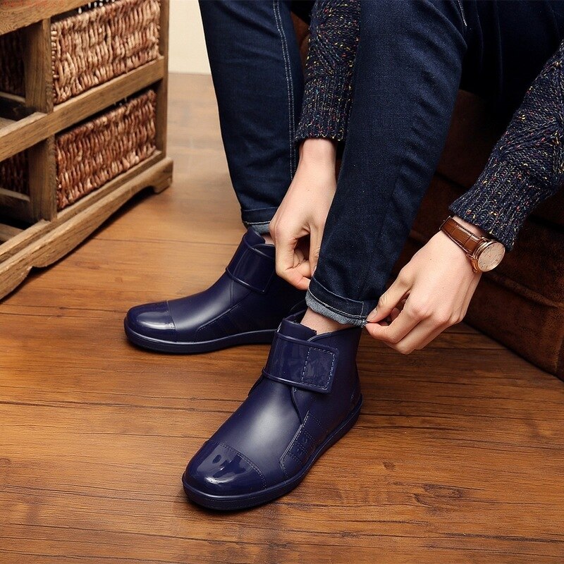 Vedenpitävät pvc-saappaat, matalat lyhyet pehmoiset saappaat, miesten nilkkurit, liukumattomat kumiset vesikengät, solkikengät