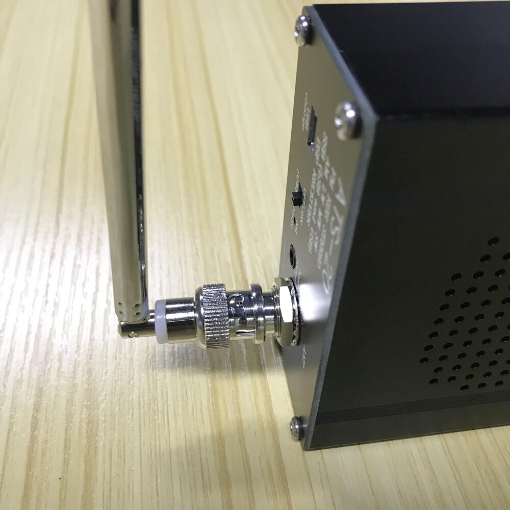 Si4732 kaikkien taajuuksien radiovastaanotin akulla fm am (mw & sw) ssb (lsb & usb), joka kattaa kaupalliset ham-radiokaistat esikonfiguroituna