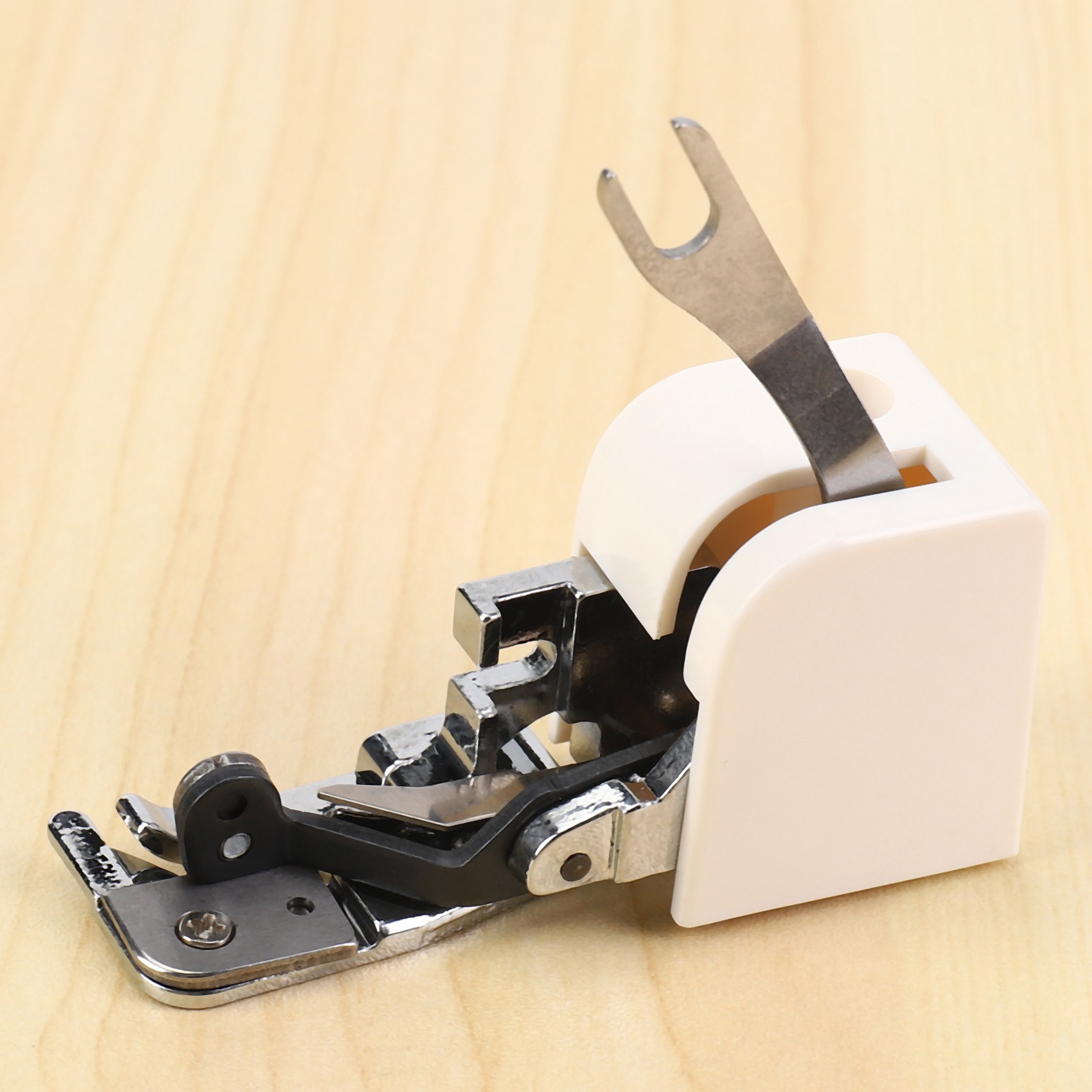 1Pcs Side Cutter Overlock Sewing Machine Presser Foot Feet Sewing Machine Attachment For All Low Shank Singer