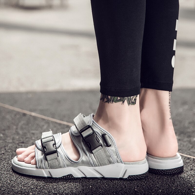 Fritid mænds sandaler grundlæggende forreste bagrem lav sommersko syning slip-on solide mænd strandsko