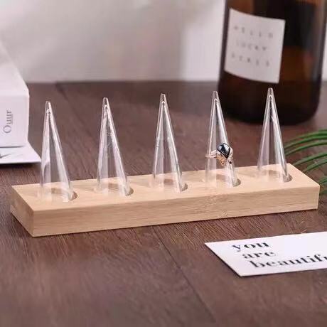 Natural Wood Cone Shape Finger Ring Stand Jewelry Display Holder Showcase Display Stands Rings Bracelet Jewelry Tray: 5bits clear