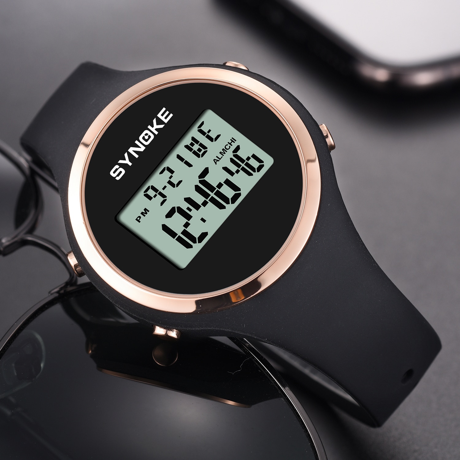 Synoke Sport Frauen Uhren führte digitale Schwimm uhr Frauen multifunktion Ale Armbanduhren Alarm Stoppuhr Damen uhr