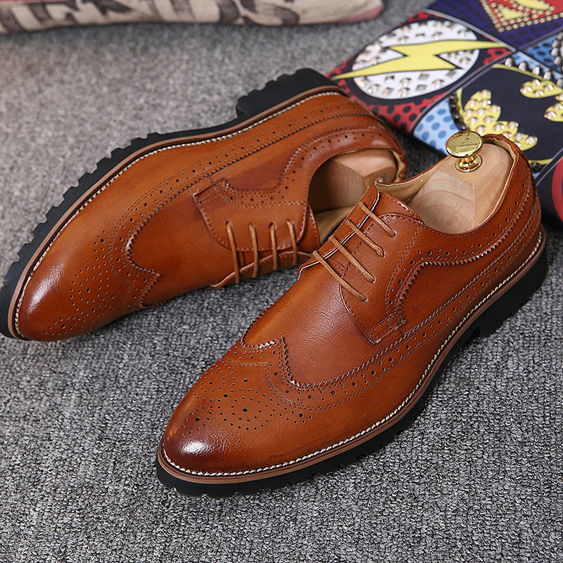 Män & #39 ;s klänning skor brogue blommönster herr formella skor läder lyxiga bröllopsskor rödvin herr oxford plus storlek 45