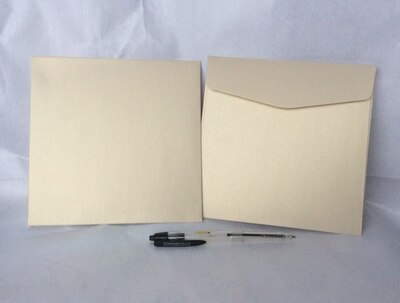 50pcs- Pearl Paper Square Envelope 14x14cm Wedding Invitation Envelopes Handkerchief Special Invitation: Light Yellow