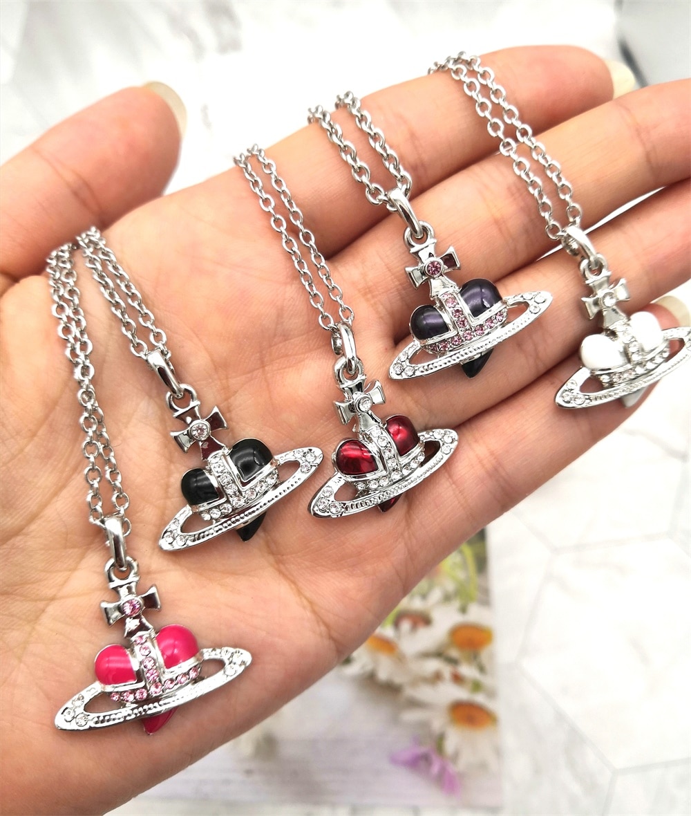 Nuova Personalità Fredda di Cristallo Saturn Collana A Catena Per Le Donne Brillante Zirconia Cuore Pianeta Pendente Della Collana Del Choker Dei Monili del Regalo