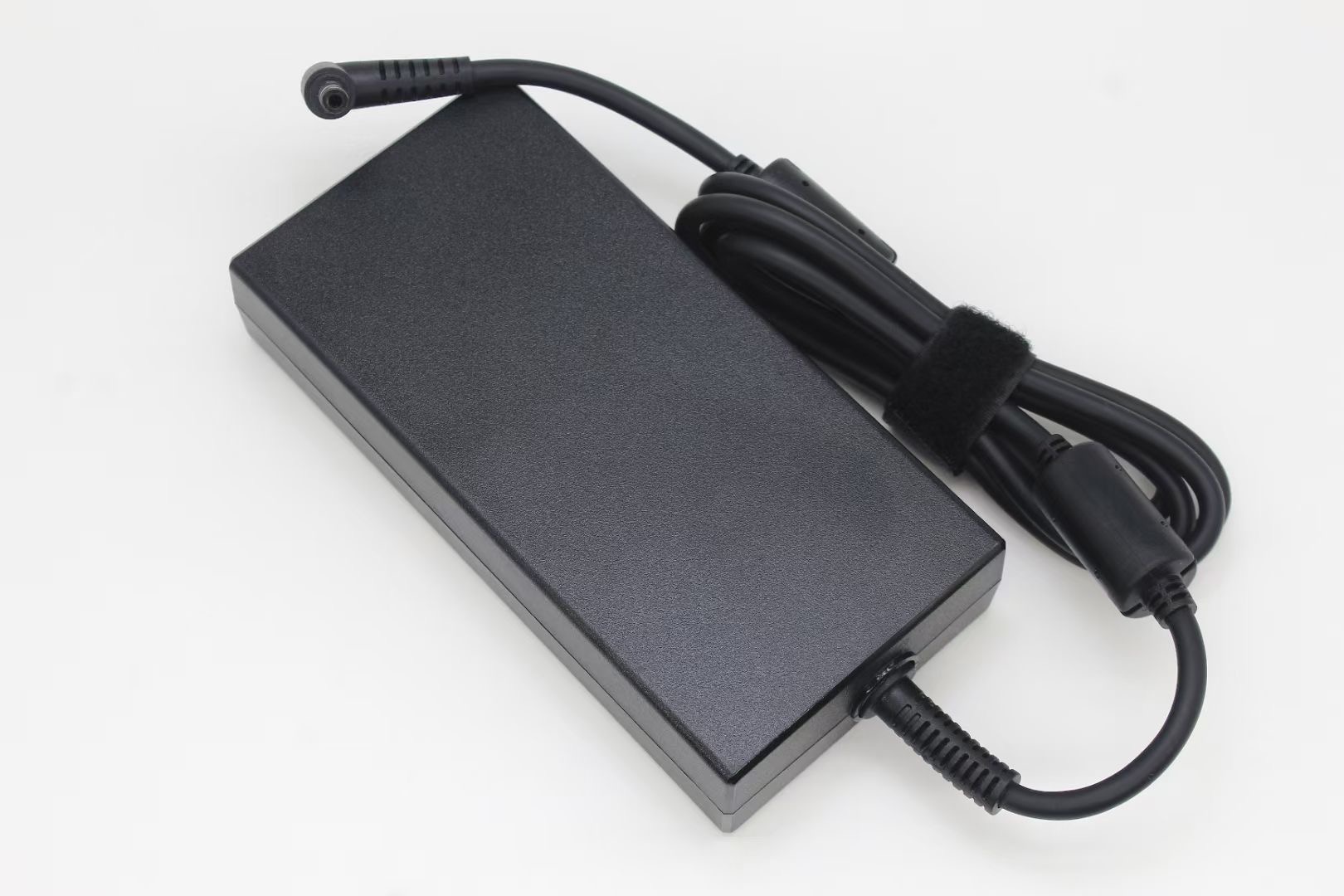 Echte für Delta 230W AC Adapter Ladegerät Für MSI GS66 Heimlichkeit 11UH-021 GS Serie Energie Kabel 19,5 V 11,8 EIN