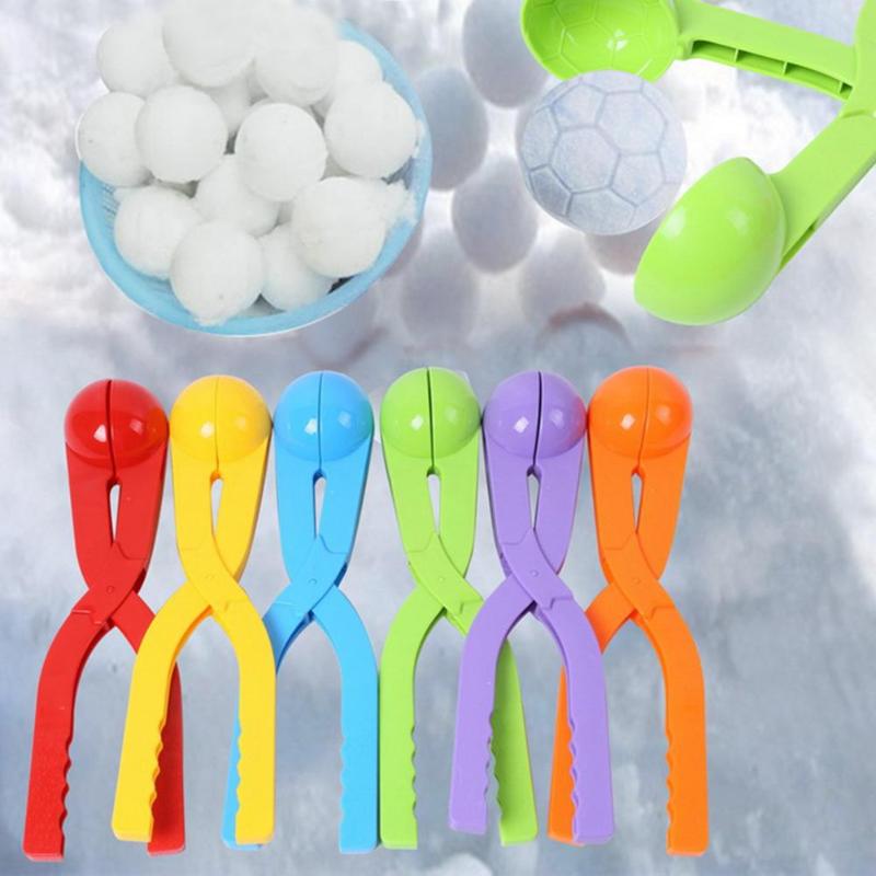 Draagbare Sneeuwbal Maker Clip Cartoon Voetbal Fun Sneeuw Bal Maken Mold Strand Speelgoed Kleur Willekeurige Grote Maat