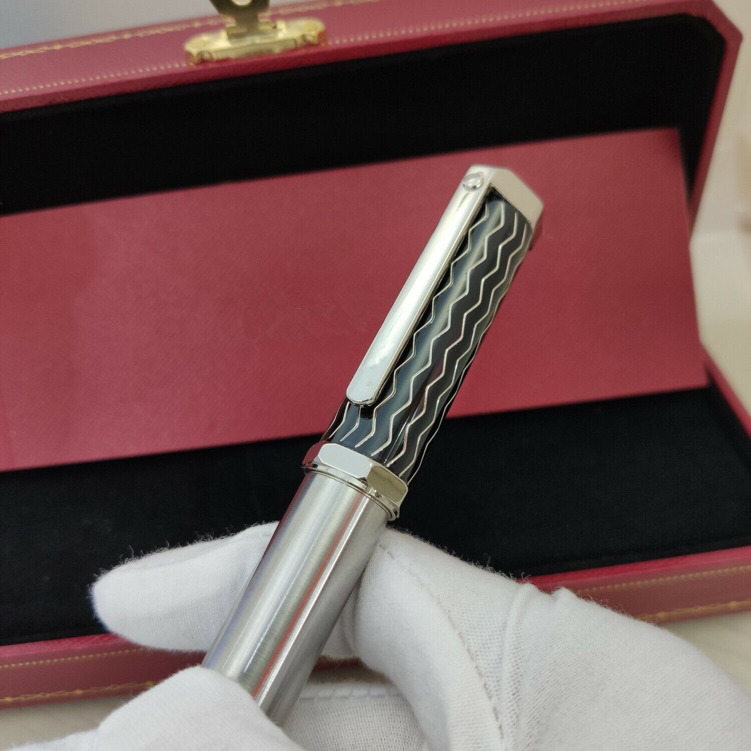 Famous luxury brand ballpoint pen adult student signature pen brand stainless steel signature pen with original box