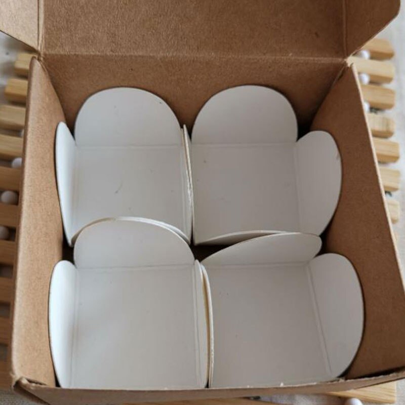 50pcs Kraft Paper Chocolate Spacer Chocolate Candy Tray Paper Dessert Chocolate Base Disposable Dessert Cake Trays