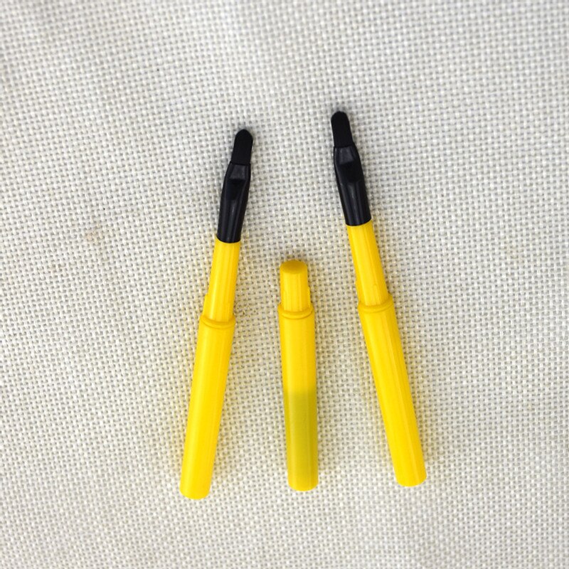 Mini Portable Retractable Lip Brush Artificial Fiber Hair Lipstick Color Cosmetic Makeup Tool