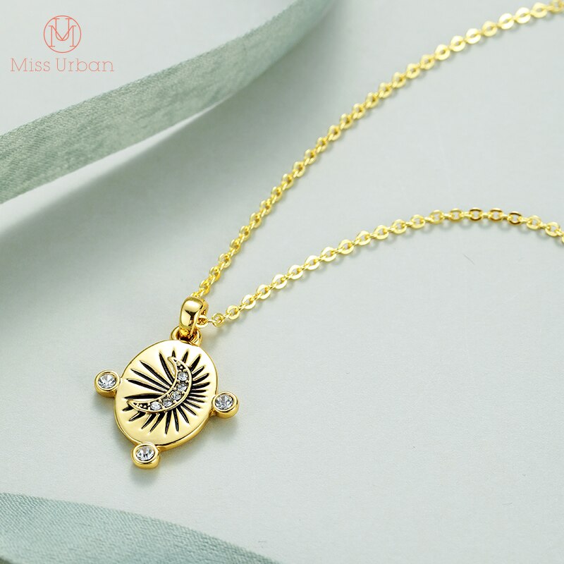 Lucky Charm Talisman Ketting Goud Kleur Fonkelende Crescent Moon Hanger met Ster Licht Vrouwen