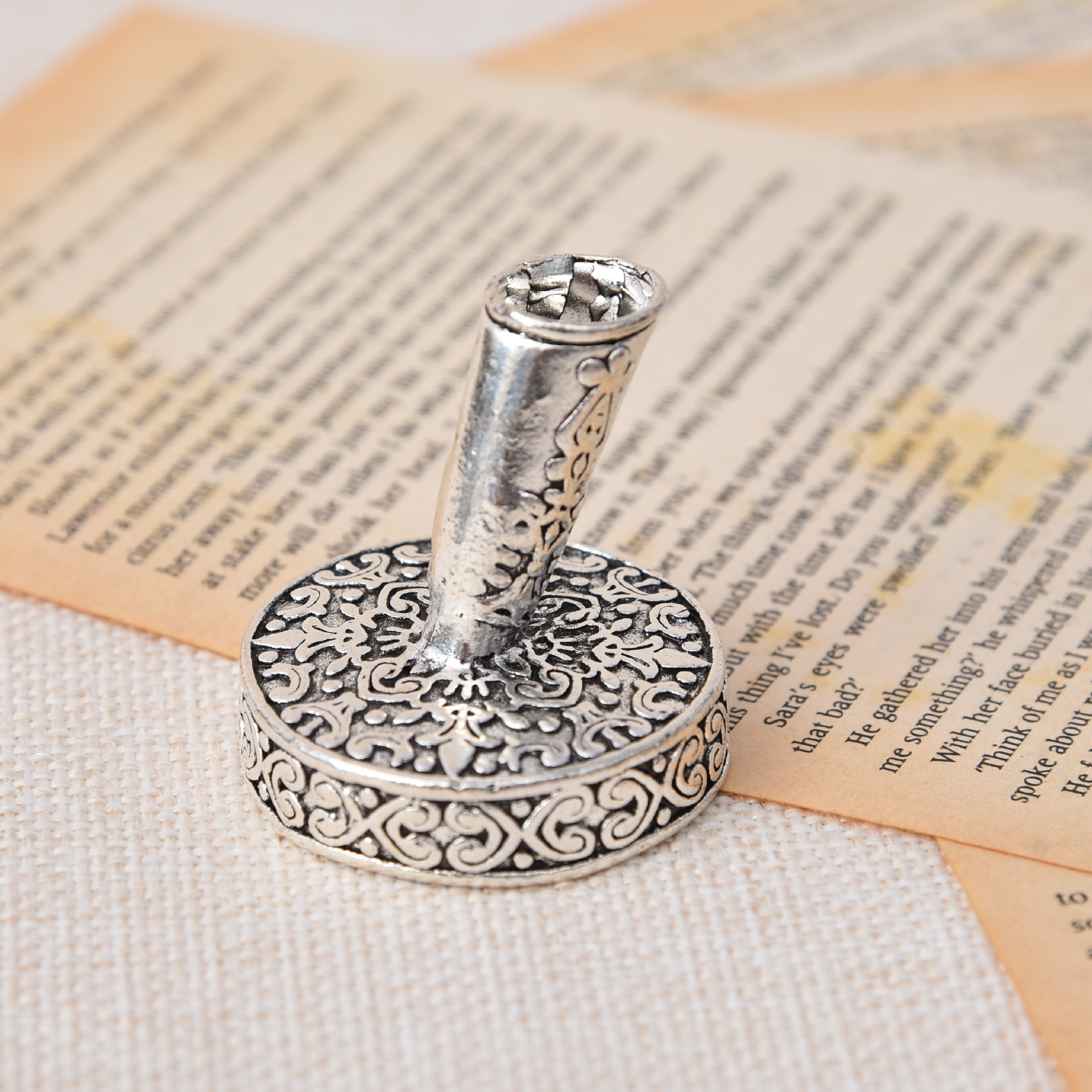 Portalápices de inserción redondo de Metal Vintage para plumas, plumas, suministros escolares y de oficina, papelería, para estudiantes: Transparente