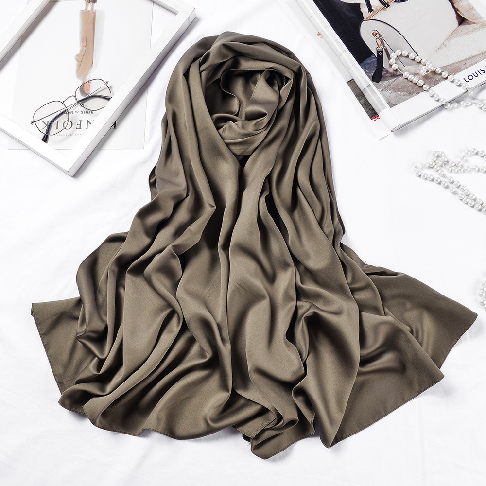 Lange tørklæder sjaler ensfarvet silke satin hijab tørklæde til kvinder halstørklæde kvindelige 70*190cm store poncho tørklæder til damer: Mørkegrøn