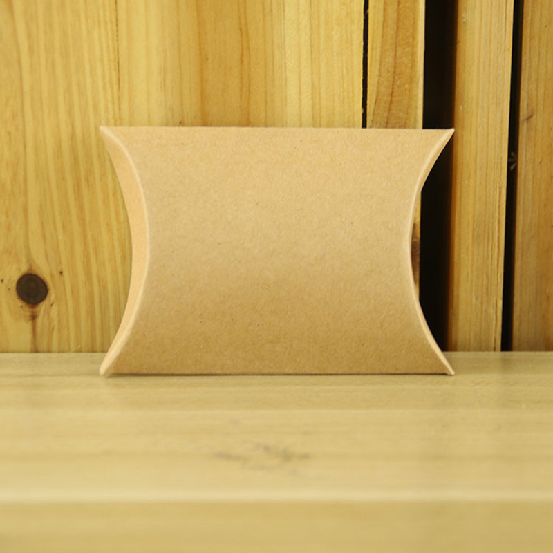 50pcs Cute Kraft Paper Pillow Favor Candy Boxes Supply Wedding Party Favor Bag: Brown No rope