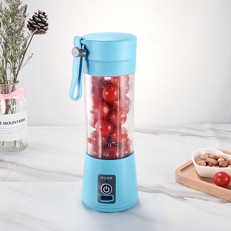 Bärbar mixer, personlig mixer med usb-laddningsbar funktion, minimixer för shakes och smoothies, stark skärkraft med 6 blad: Choklad