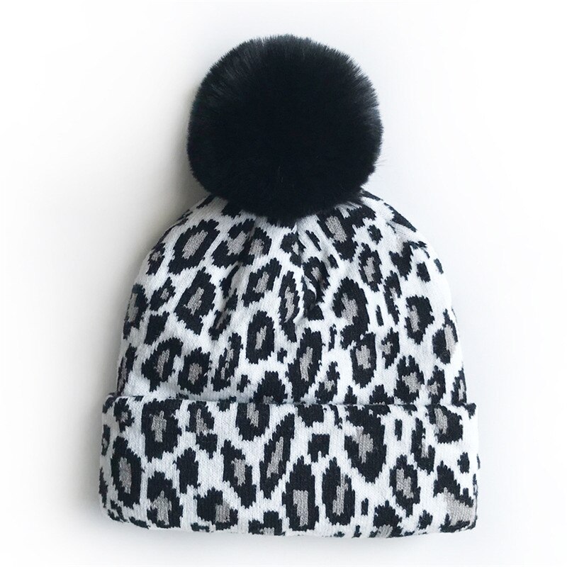 Chapeaux imprimés léopard pour femmes, casquette d'hiver en fourrure tricotée, accessoires de photographie chauds pour filles, chapeau tricoté mignon avec pompon, casquette de Ski chaude: B