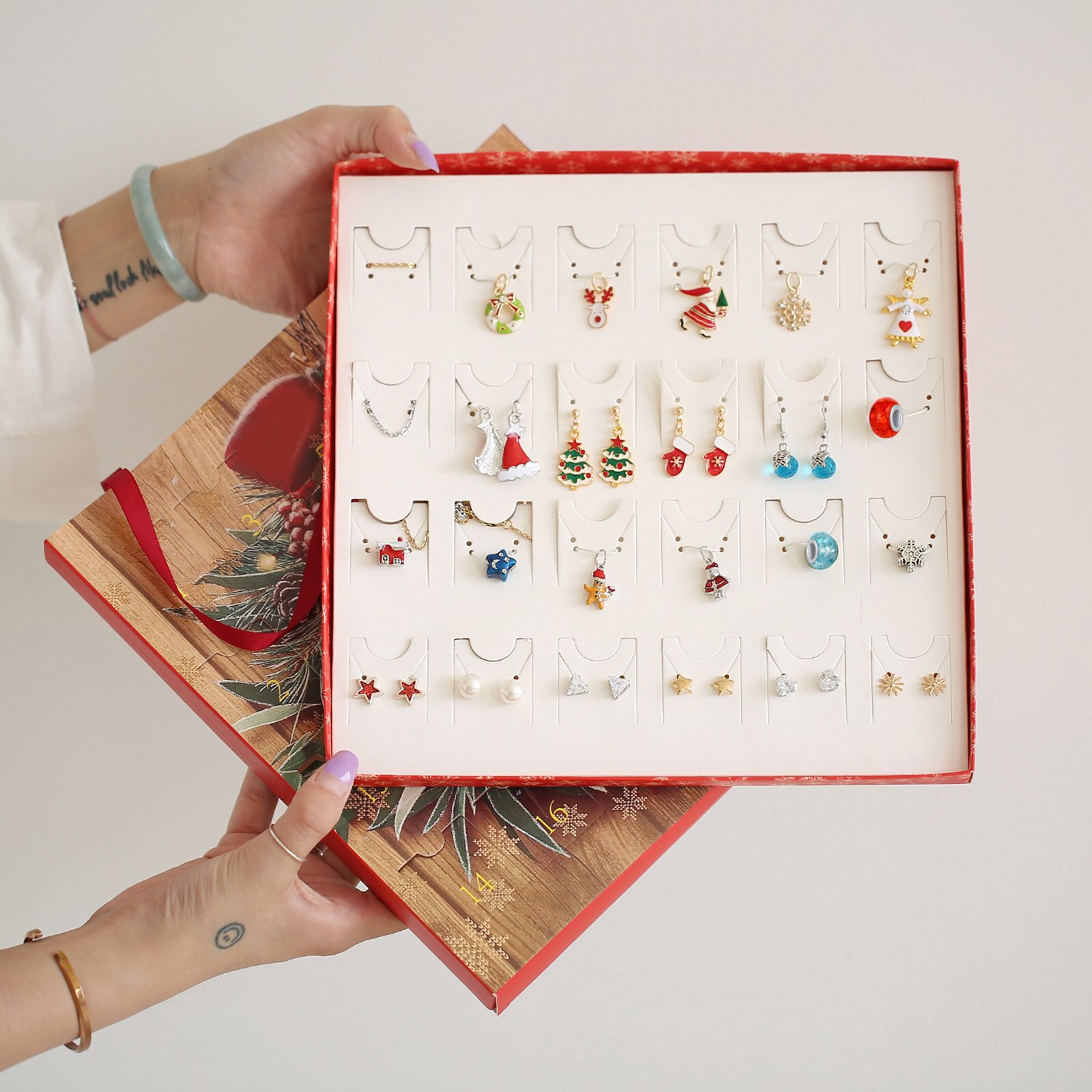 Jul adventskalender jenter smykker charms halskjede øredobber diy julepynt dekor best for jenter