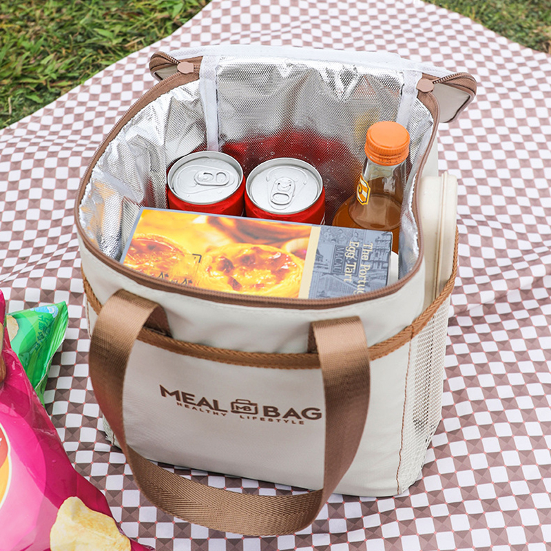 Portable lunch bag food insulated box Waterproof shoulder strap insulated box, hand-held lunch box bag, fresh aluminum DH