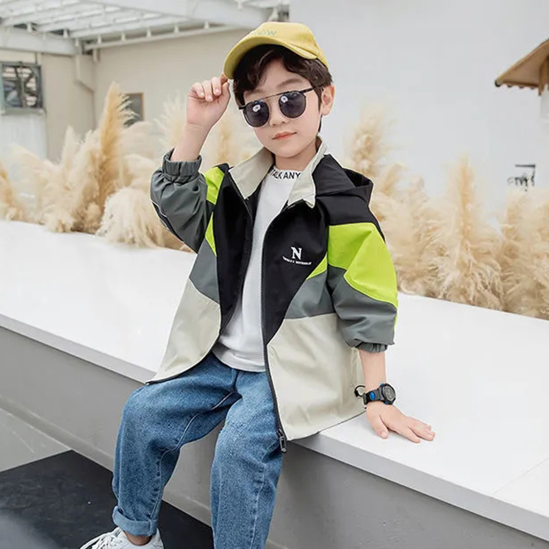 Lente &amp; Herfst Polyester Jas Voor Jongen 2022 Koreaanse Versie Mode Hooded Windbreaker Casual Patchwork Kinderkleding: Fluorescerend Groen / 4T