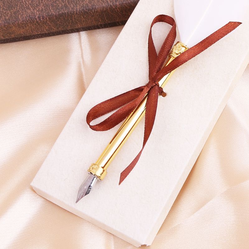 Vintage pen met witte veer, dip, vulpennen, kalligrafie, schrijfbenodigdheden