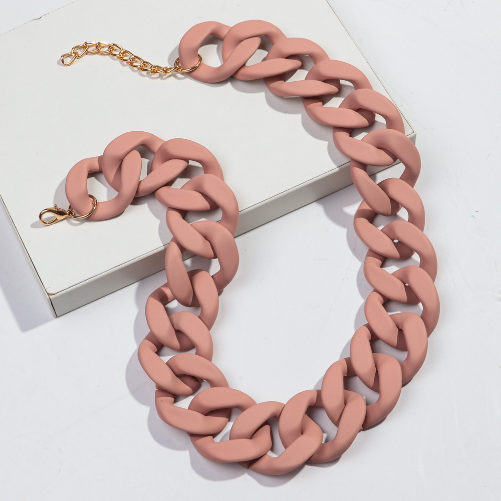 Nuevos collares gargantilla de cadena ancha de acrílico mate colorido para mujer, Collar grueso de resina bohemia llamativo, joyería de: Con recubrimiento de titanio