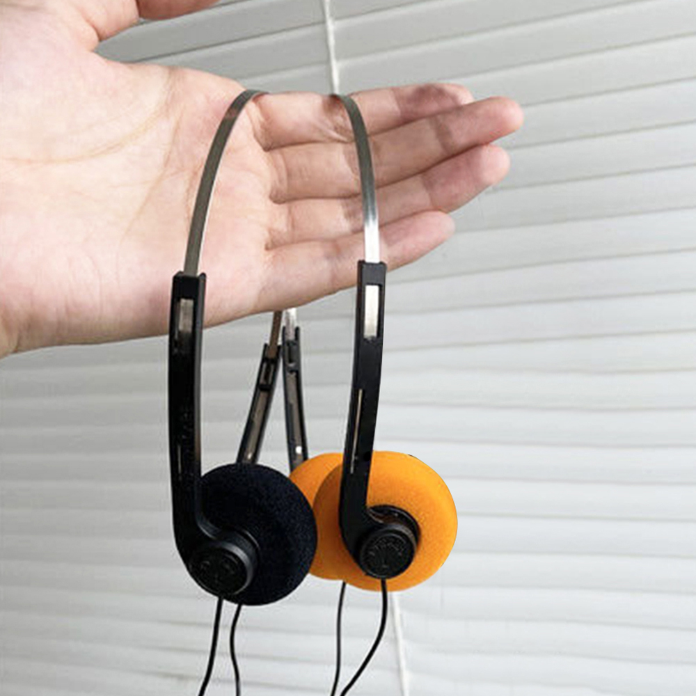 Retro On-Ear Wired Stereo Headphones Adjustable Headband for Music Mp3 Walkman CD Player Computer Sports Photo Props