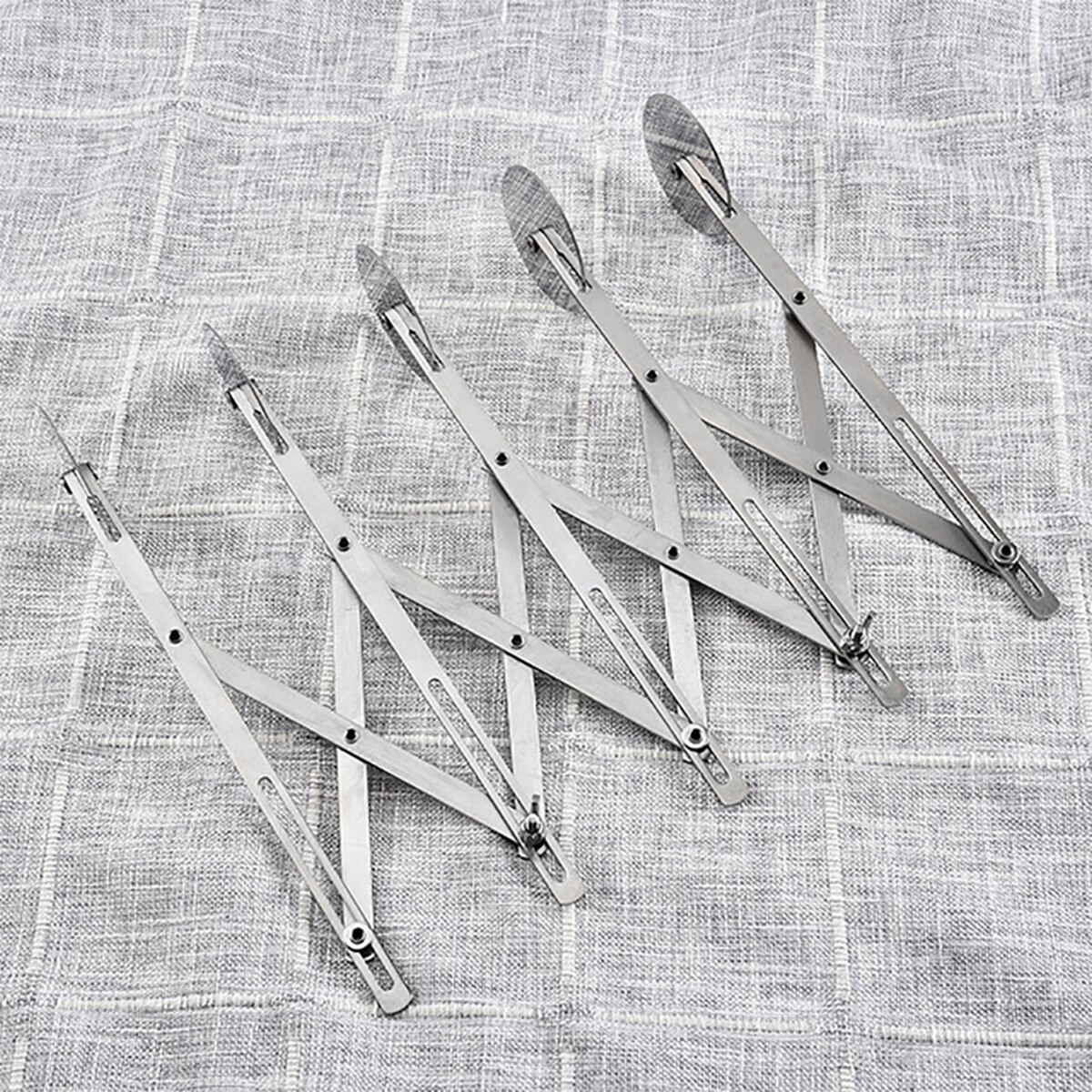 5 Wielen Pizza Cutter Deeg Divider Verstelbare Pizza Cutter Roller Gebak Mes Cake Bakken Tools Zilver Massief