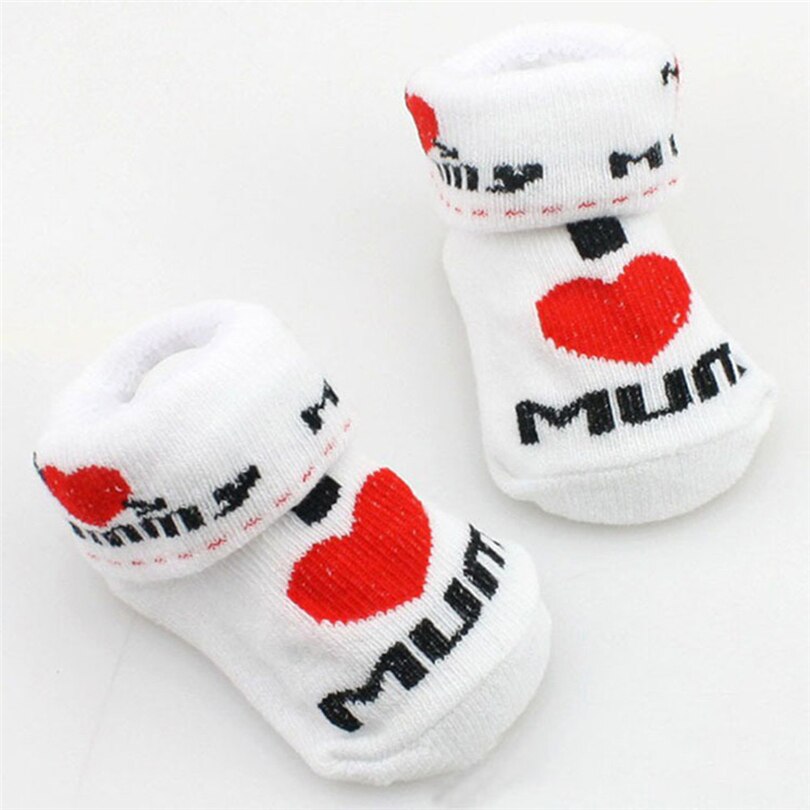 Neugeborene Winter Warme Socken Kleinkind Baby Mädchen Jungen Liebevolles Herz Papa Mutter knapp Gedruckt Weiche rutschfeste Boden Socken 0-6M A20