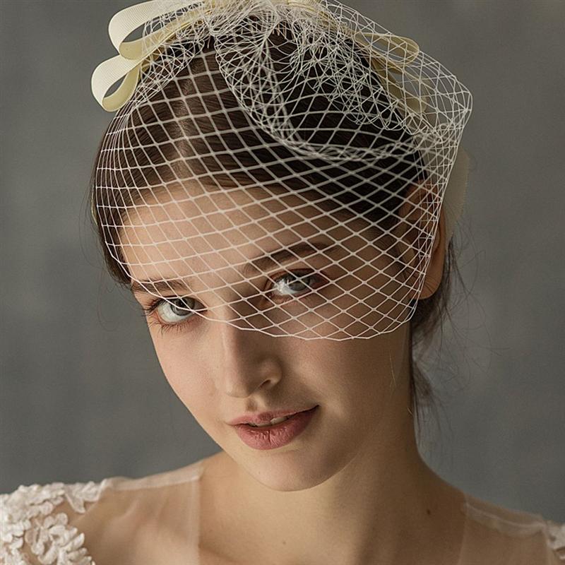 Braut-Fascinator Haarspange – Mit Mesh, Federn & Perlen, Für Hochzeit, Derby & Abendveranstaltungen