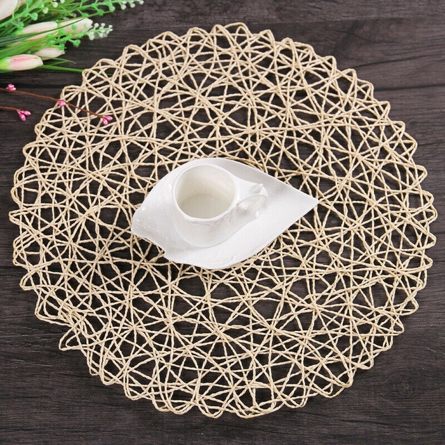 2pcs 38cm Dining Table Mat Cup Pads Rural Table Hollow Mat Round Woven Dining Pads Handmade Christmas Decorations Home Tableware: Light Coffee