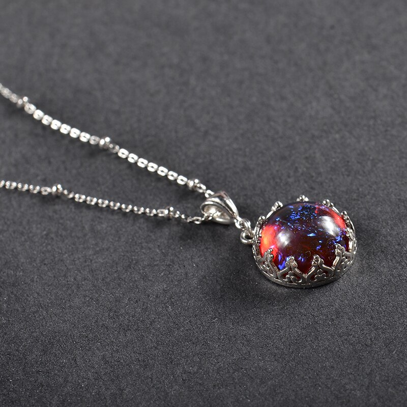 MosDream Drachen Atem Anhänger Halskette Feuer Opal Runde Cabochon 13mm Jahrgang Elegante für Frauen Blau Licht Halskette
