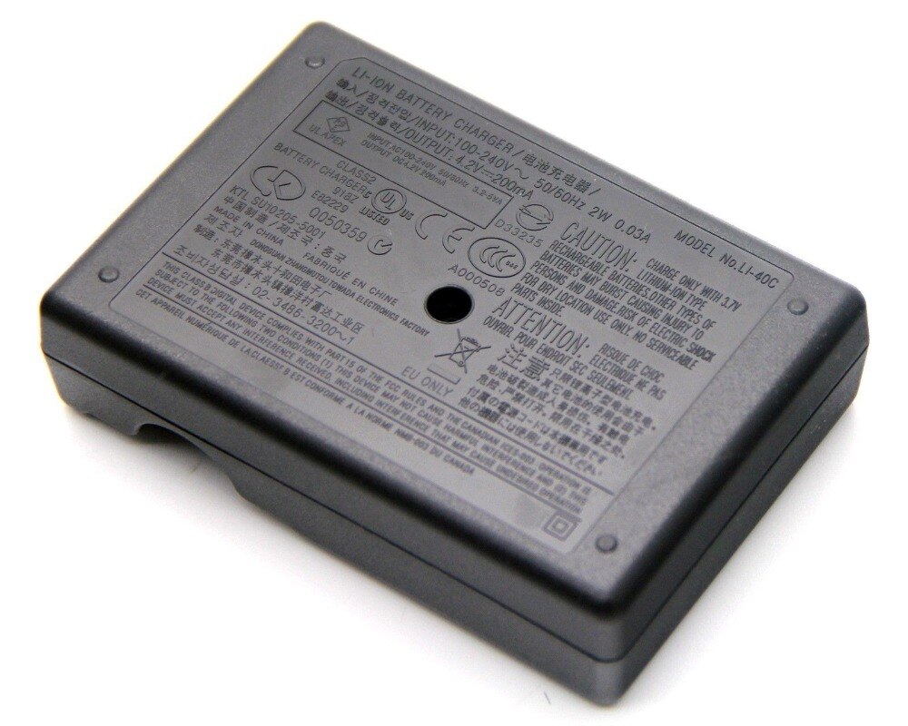 Battery Charger for Camera Olympus Camedia D-630 D-720 D-725 D-730 Li-40B Li-42B Li-40C li40c