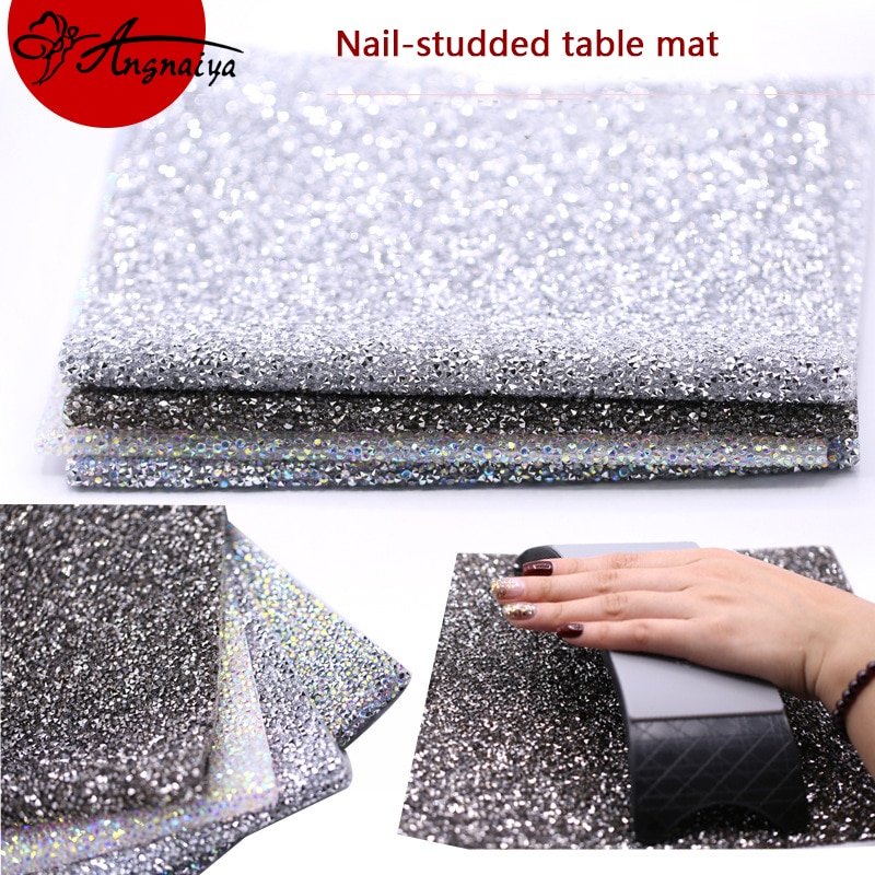ANGNYA 1Pc luksusowy welur pełna diamentowa tarcza mata/luksusowy ekskluzywny gwóźdź Sztuka ręcznie poduszka poduszka podstawka na lakier robić paznokci miękki podłokietnik