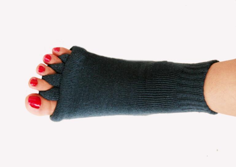 Calcetines para aliviar el dolor, dispositivo de pedicura, corrección de Hallux Valgus, cinco dedos del pie, separadores de dedos, 2 uds.: Gris