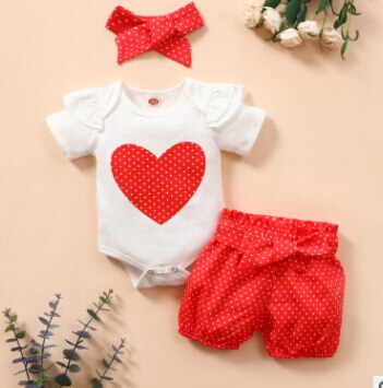 Meisje Hart Gedrukt 3 Stuks Romper Set, korte Mouwen Driehoek Kruis Tops Met Golf Punt Shorts En Boog Hoofdband