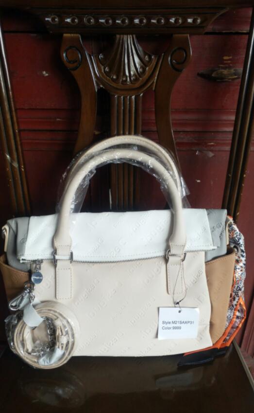 Spanish women&#39;s bag European and American embroidered Backpack