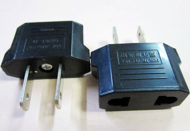 3 stks/partij Universal Travel Power Adapter Eu EURO naar US Adapter Converter AC Power Plug Adapter Connector