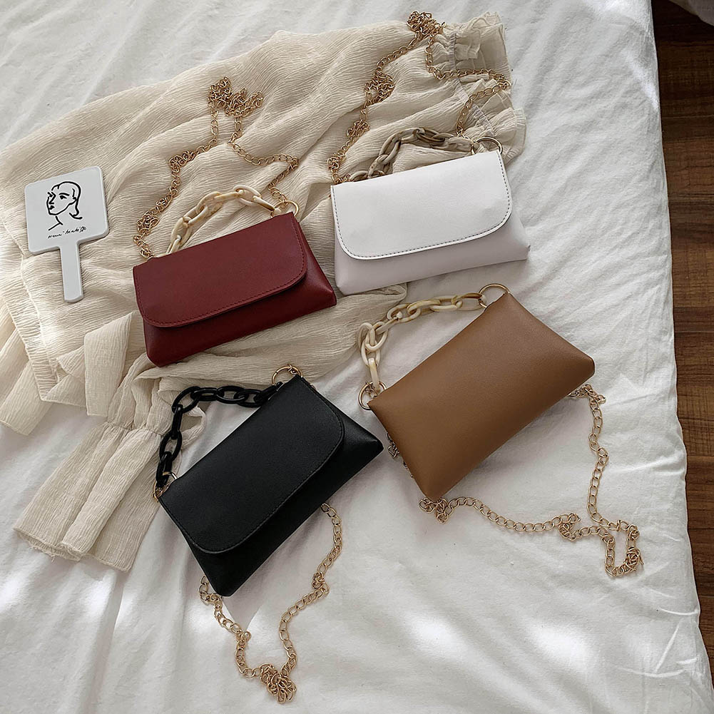 Läder kvinnor axelväskor kvinnliga enfärgad kedja crossbody handväska damer axelväska