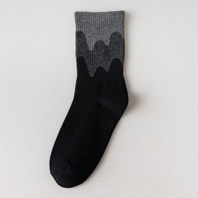 Trend Autumn and Winter Socks Female Gradient Ice Cream Wave Stripe Personality Crew Socks for Women