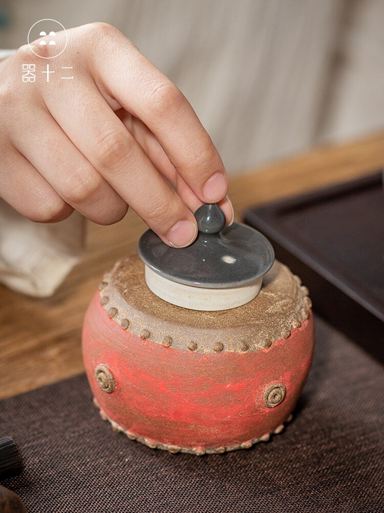 Tambour rouge vieux couvercle en céramique de pierre avec couvercle de Pot de sable violet avec ornements d&#39;animaux de thé Boutique peut soulever le tapis de thé