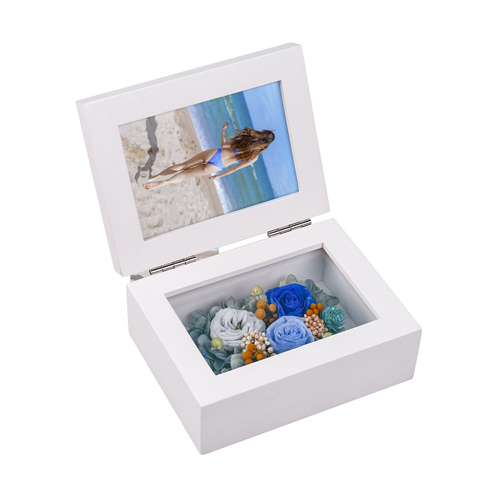 Immortal Flower Photo Frame Rose Picture Frame Never Withered Roses and Eternal Flower Wooden Photo Frame with Forever Flower fo