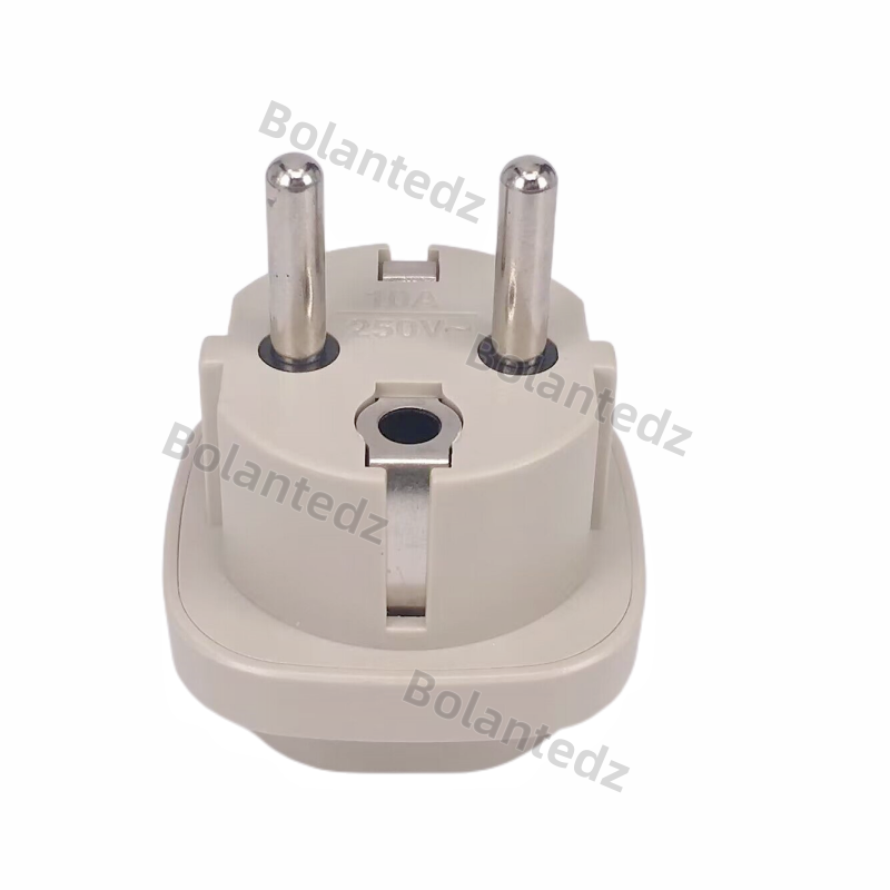 Europeisk EU Reiseadapter - Italia/Brasil/Sveits til Europa - 10A 250V