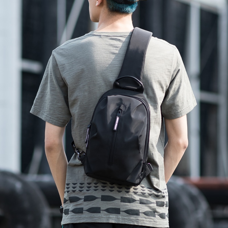 Heroischen Ritter Multifunktions Umhängetaschen Männer USB Lade 9,7 inchs Pad Brust Pack Kurze Reise Boten Brust Tasche Schulter Tasche