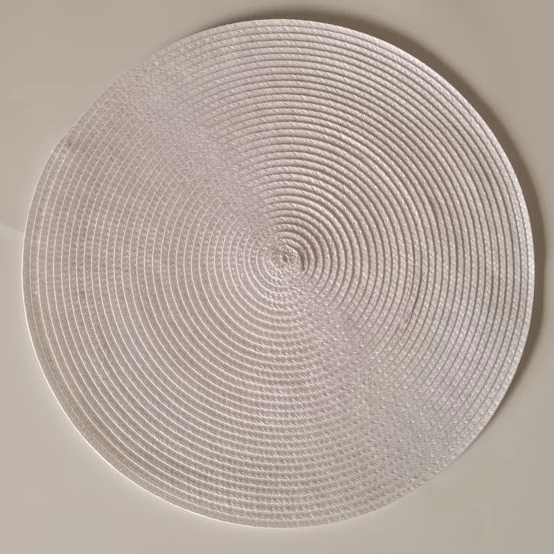 38cm runda vävda bordsunderlägg vattentäta matbordsunderlägg halkfria servettskivor skålunderlägg dryckesmuggunderlägg köksdekoration: Svart