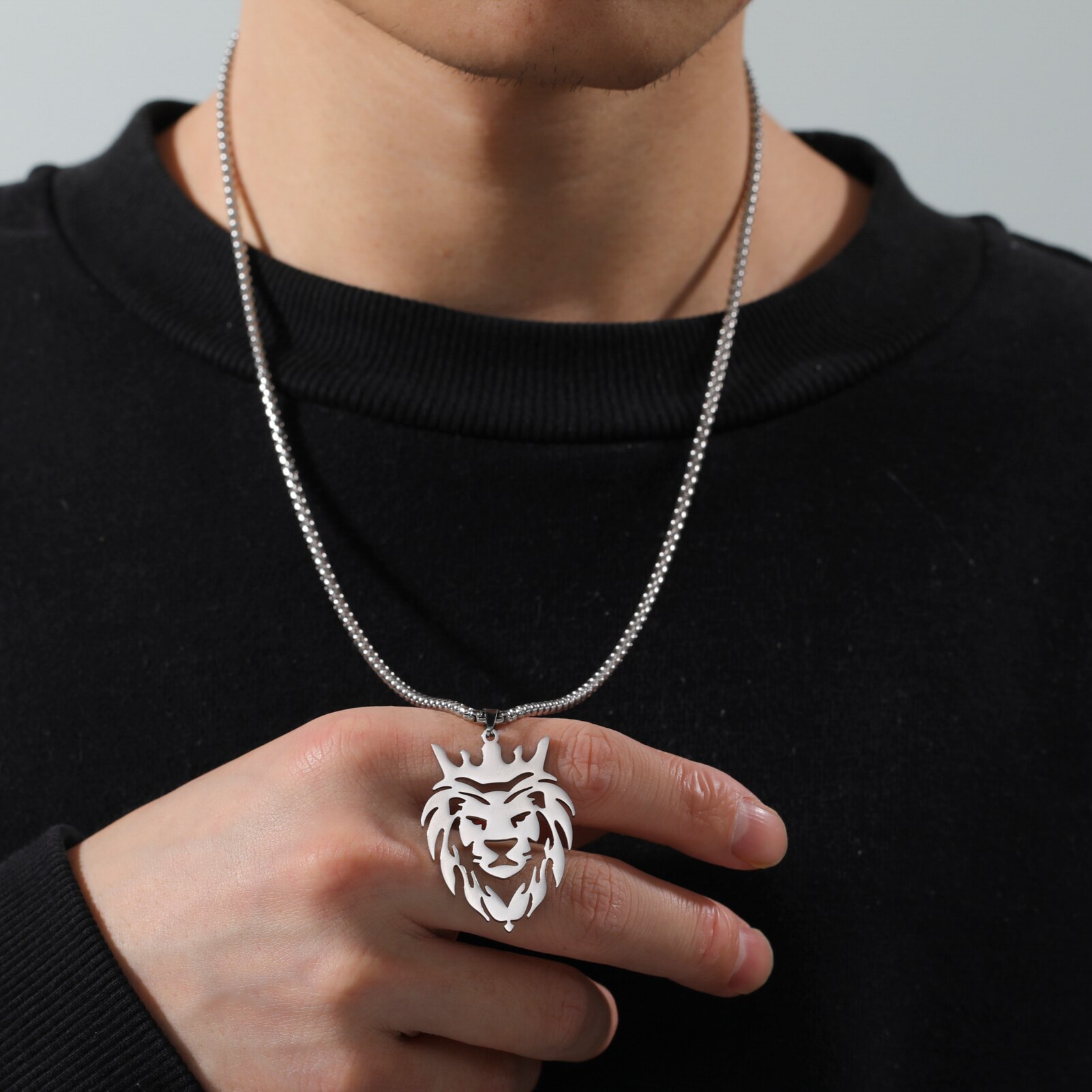 Stainless Steel Lion With King Crown Necklaces Animal Pendant Men's Box Chain Choker Necklace For Women Jewelry Party Men