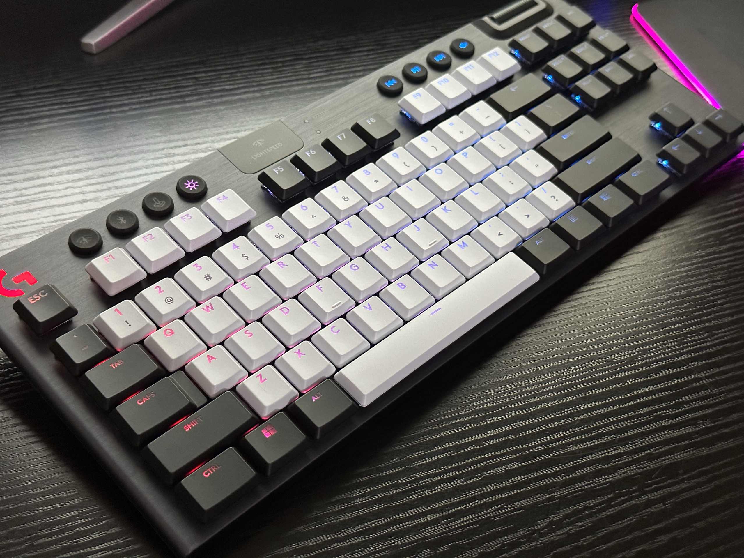 G913 tkl färgade tangenter trådbundna mekaniska speltangentbordsknappar  g913 g915 g913 g913 tkl  g813 tkl tangenter: Naturlig