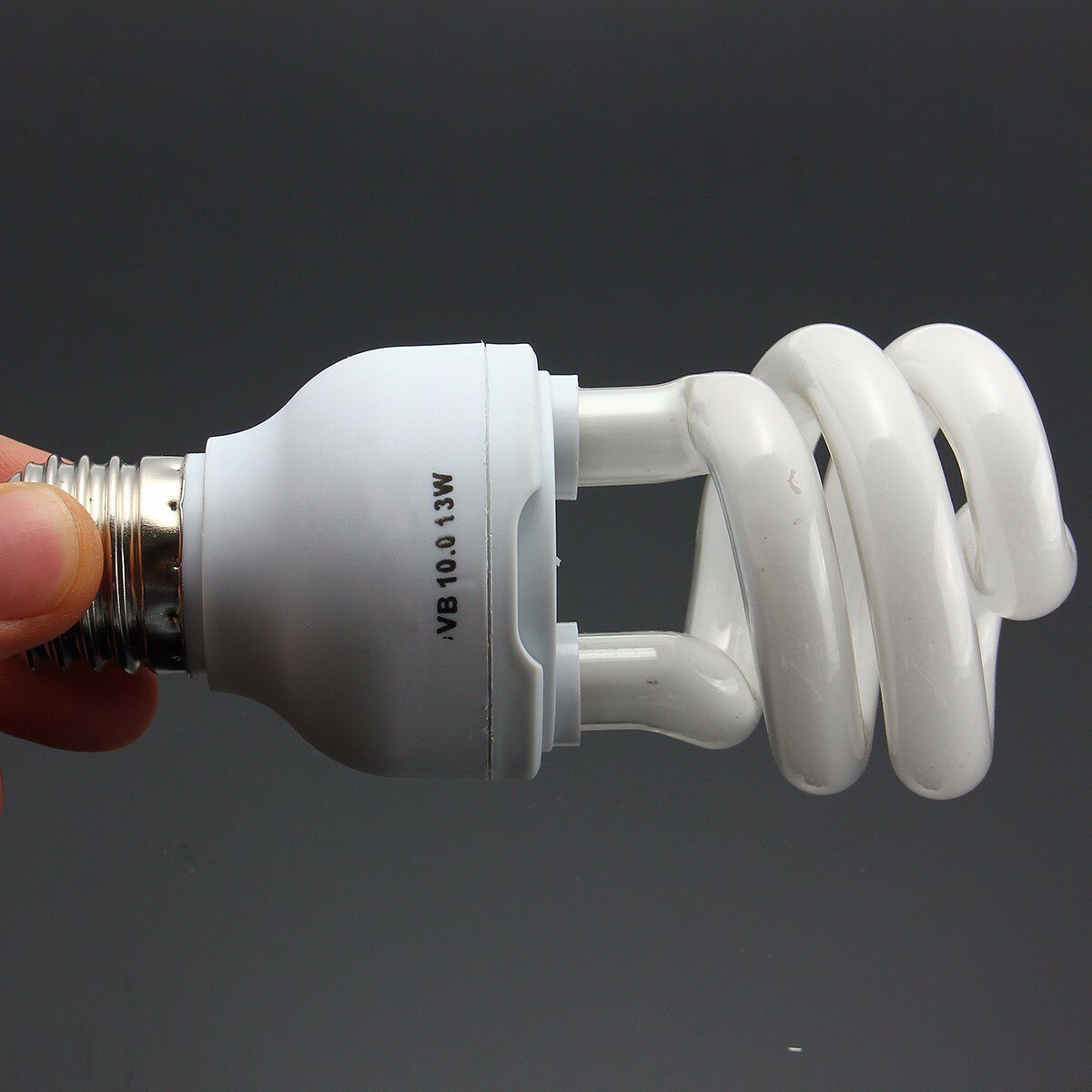 13W Pet Reptile Light Glow Heat Emitter Lamp For Vivarium Terrarium Tortoise AC220V Daylight Bulb for Tortoise Fish Amphibians