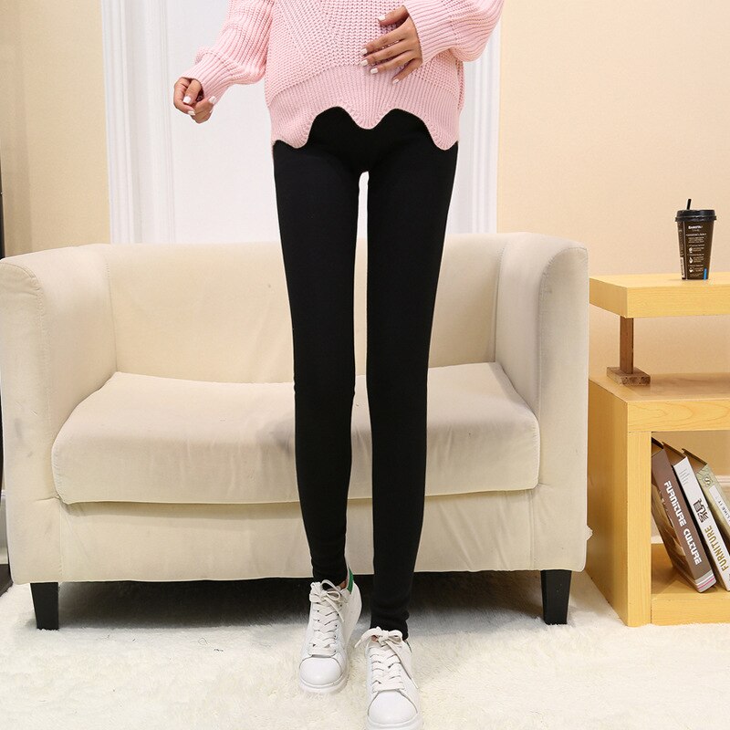 Winter Velvet Maternity Leggings Pants For Pregnant Women Warm Maternity Clothes Thickened Pregnancy Trousers Clothing: Black / L