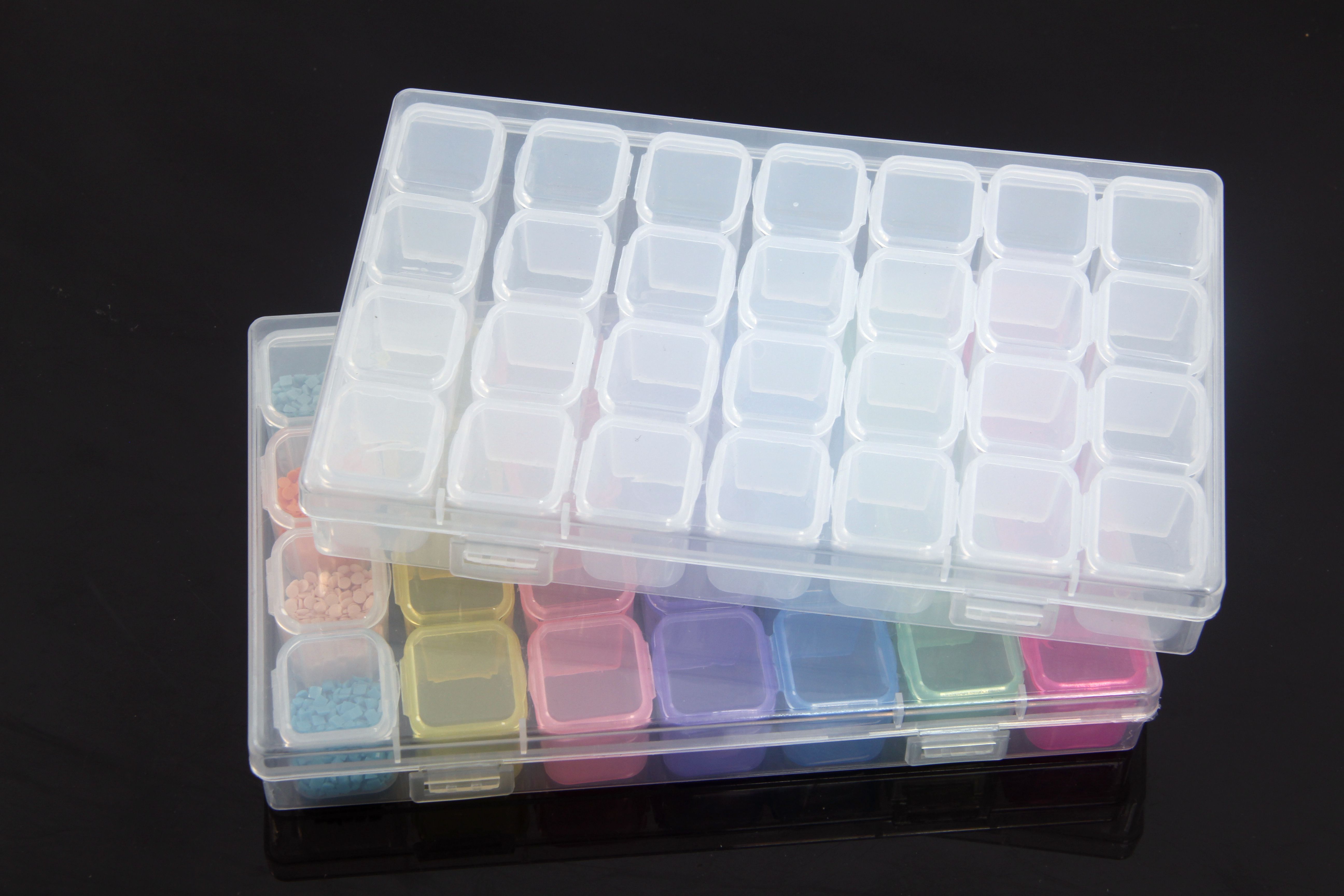 Caja de almacenamiento de perlas de plástico, organizador de cuentas, accesorios de pintura, bordado de diamantes, 28/56 ranuras: 2pcs